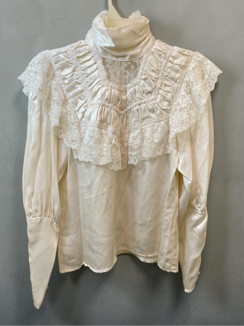 Vintage Gunne Sax Jessica McClintock Ivory Satin Lace Victorian Blouse USA